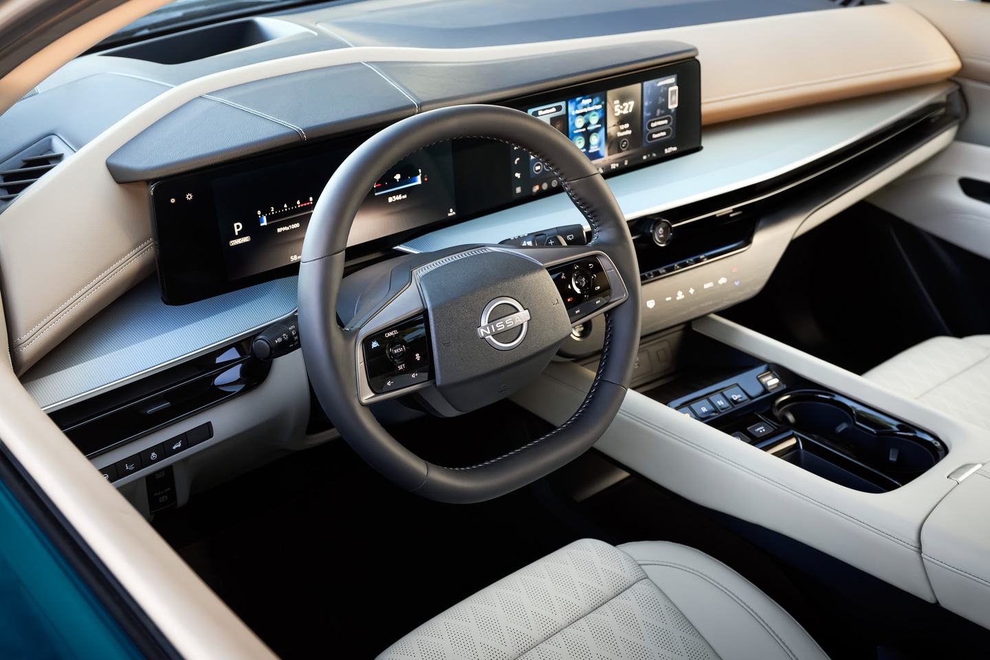 Nissan Pathfinder 3-Row SUV
