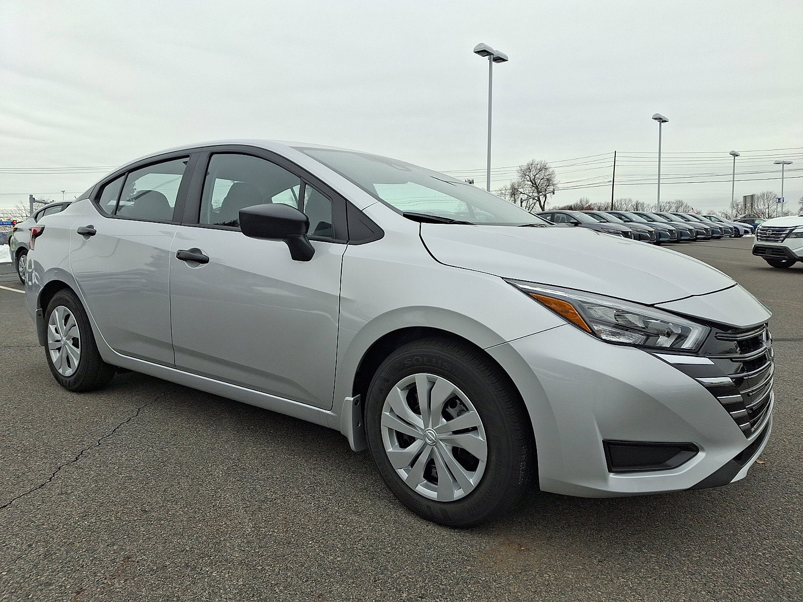 2025 Nissan Versa Sedan S's photo