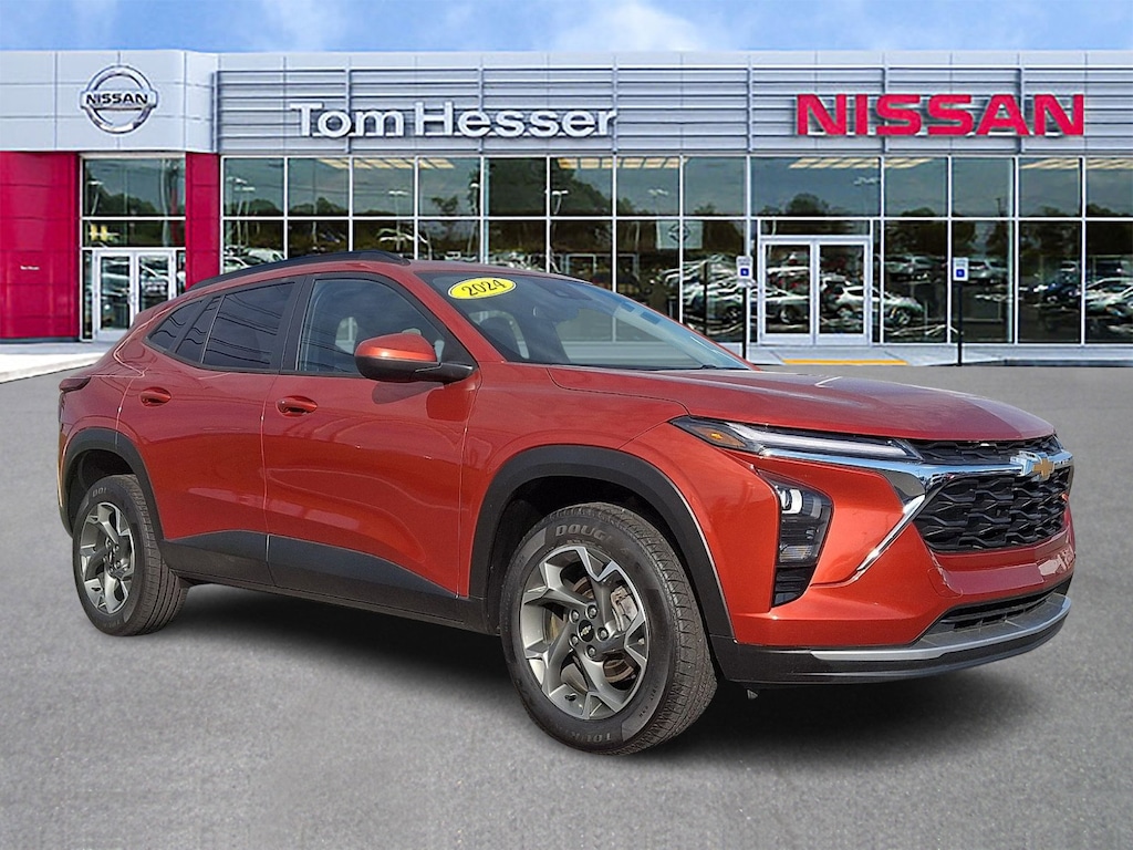 Used 2024 Chevrolet Trax LT SUV