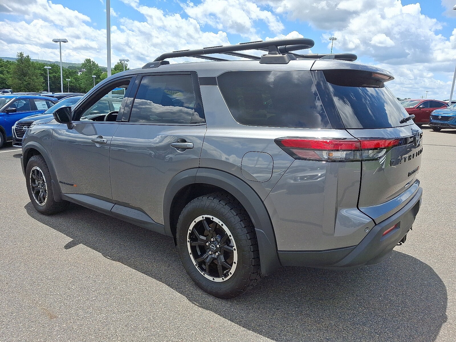 2024 Nissan Pathfinder Rock Creek photo 3