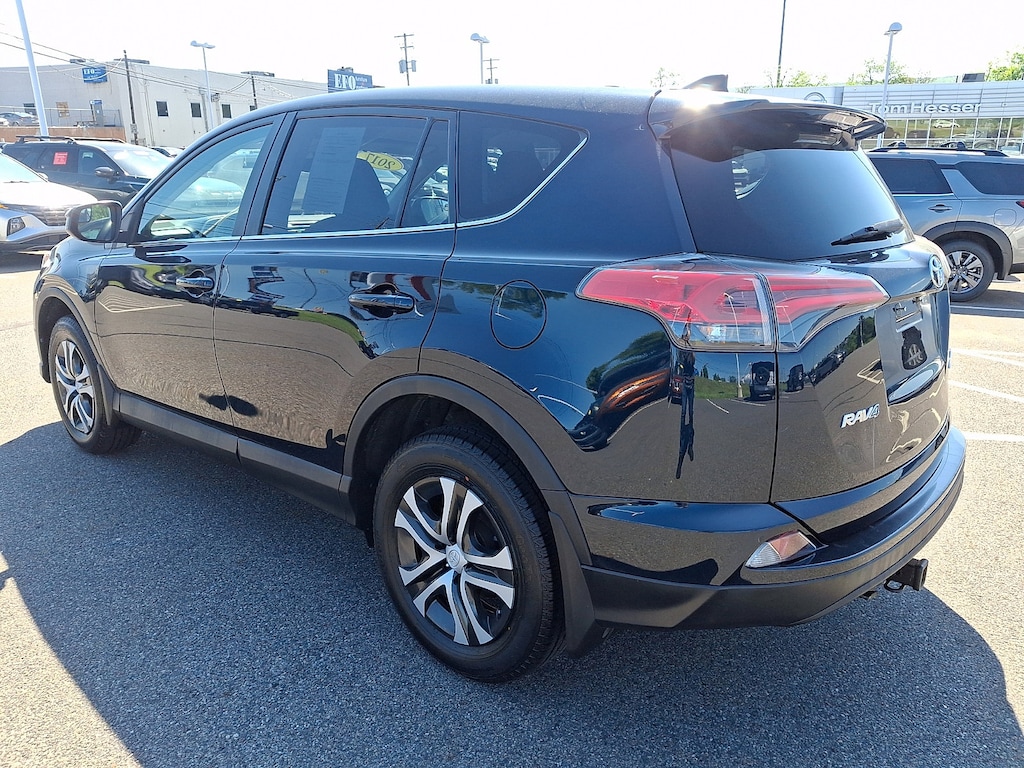 Used 2017 Toyota RAV4 LE SUV