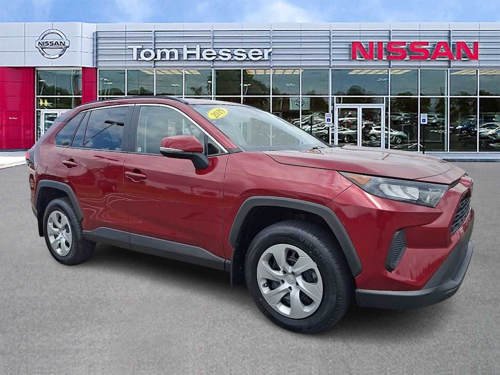 Used 2019 Toyota RAV4 LE SUV