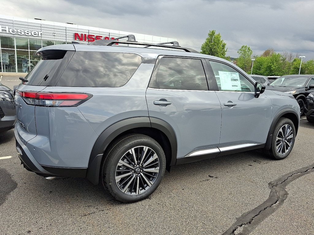 New 2026 Nissan Pathfinder Platinum SUV