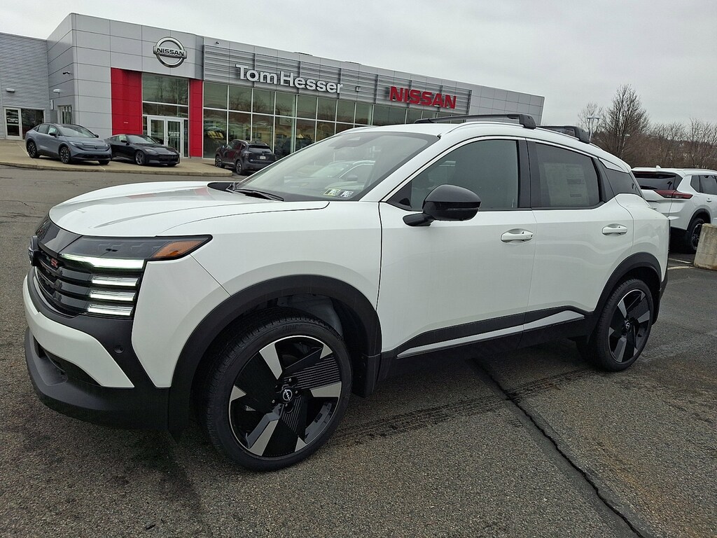 New 2026 Nissan Kicks SR SUV