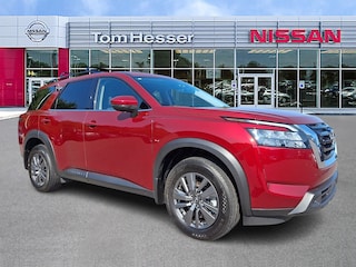 Used 2025 Nissan Pathfinder SV SUV For Sale in Scranton, PA