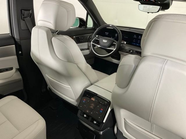2026 Cadillac VISTIQ Sport - Photo 29