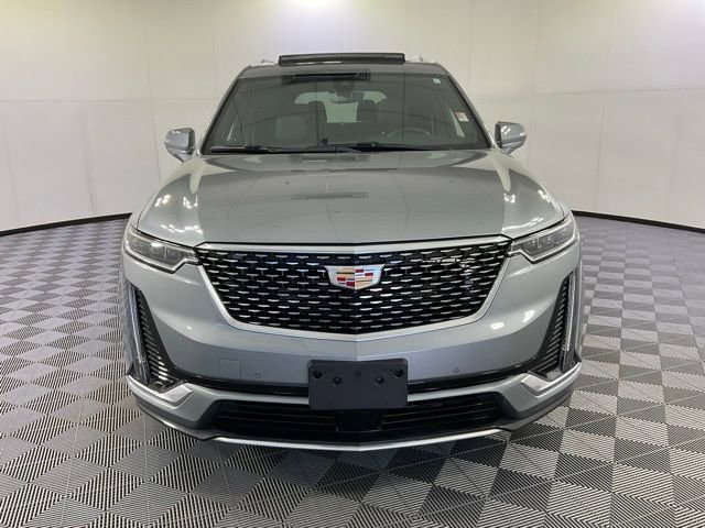 2025 Cadillac XT6 Premium Luxury photo 2