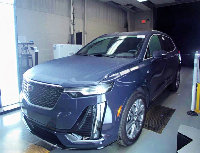 CADILLAC XT6