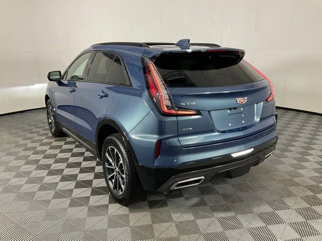 2025 Cadillac XT4 Sport photo 4