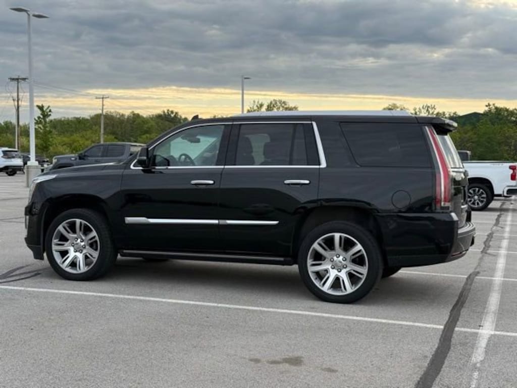 Used 2018 CADILLAC Escalade Premium Luxury SUV