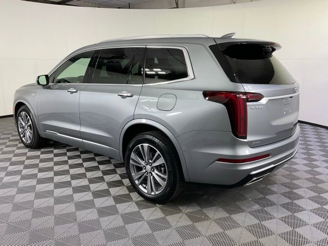2025 Cadillac XT6 Premium Luxury photo 4