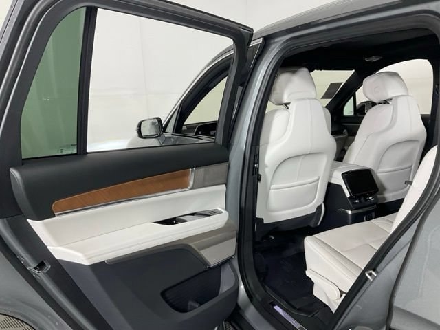 2027 Cadillac VISTIQ Luxury - Photo 25