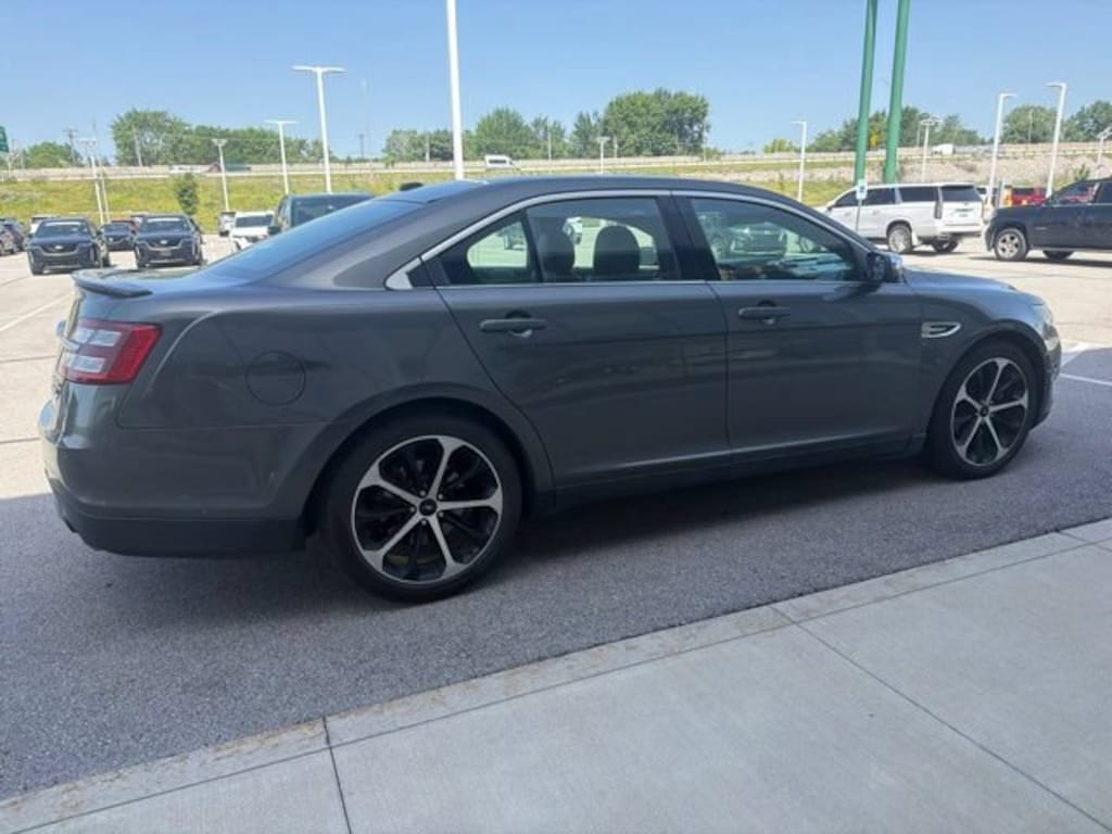 Used 2015 Ford Taurus Limited