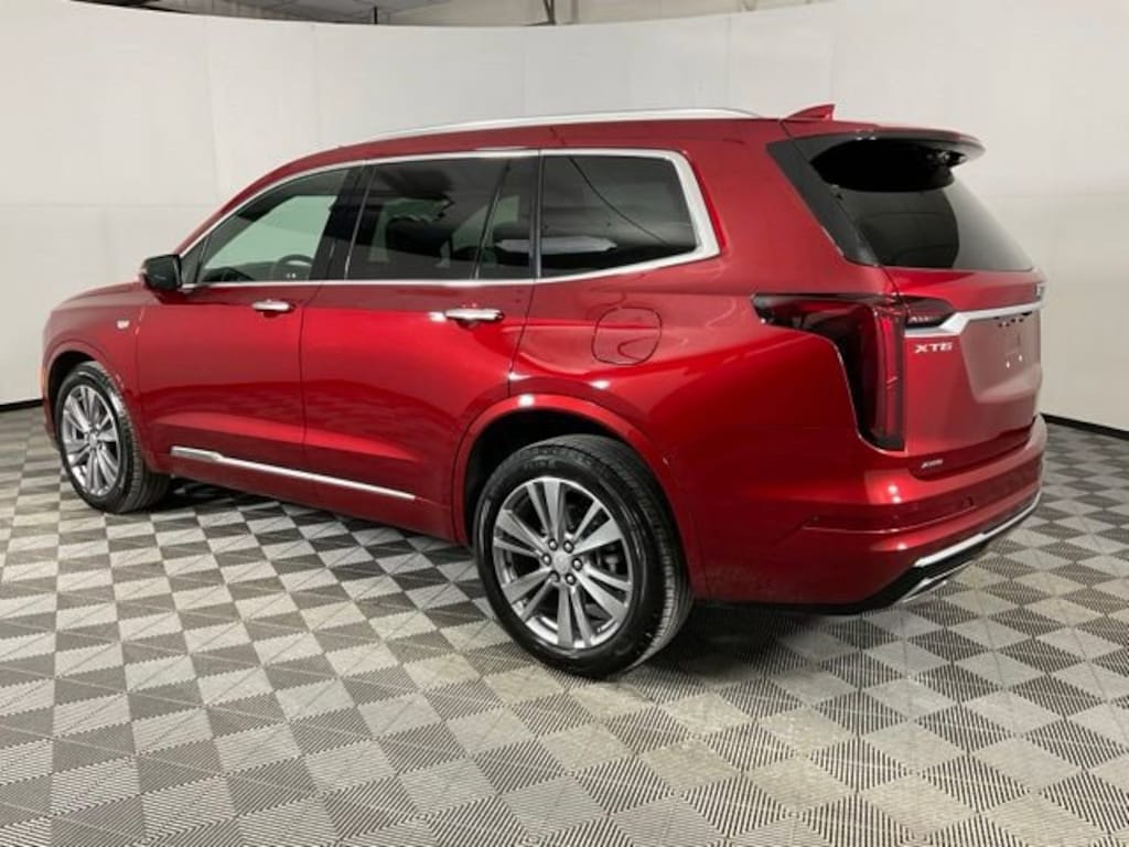 Used 2024 CADILLAC XT6 Premium Luxury SUV