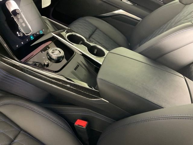 2026 Cadillac Escalade IQL Luxury - Photo 14