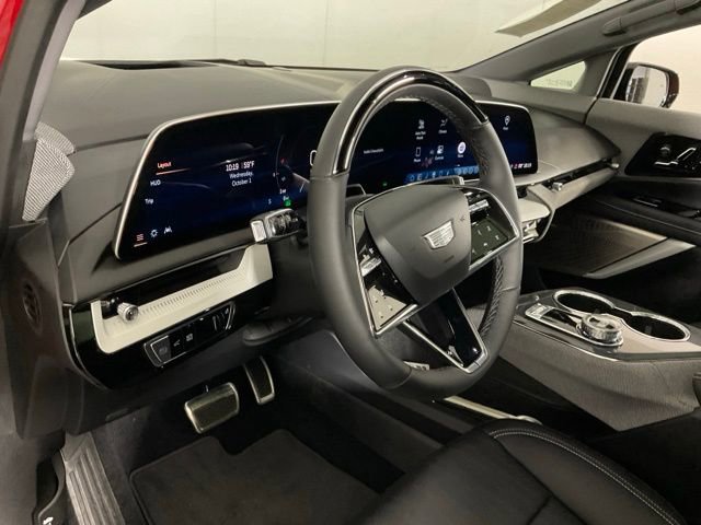 2025 Cadillac OPTIQ Sport 2 - Photo 16