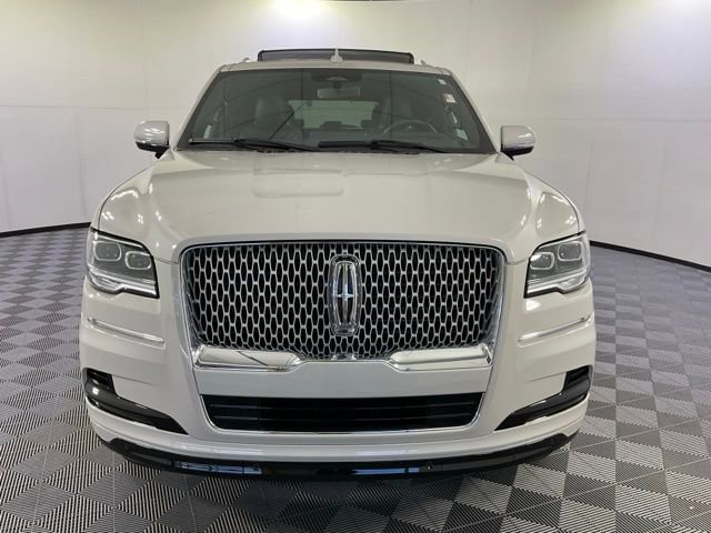 2024 Lincoln Navigator Reserve photo 2