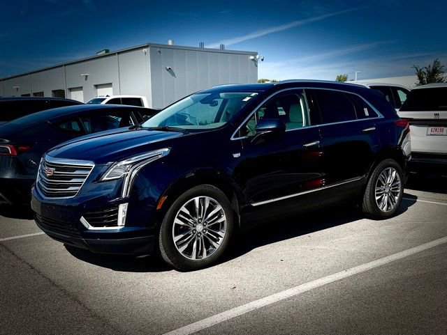 2017 Cadillac XT5 Premium Luxury photo 2