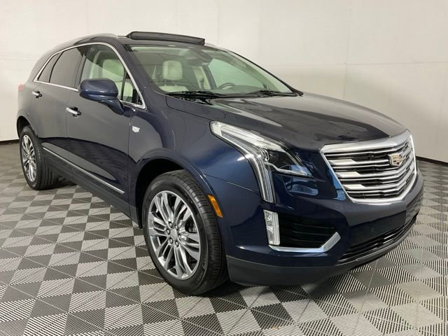 2017 Cadillac XT5 Premium Luxury photo 3