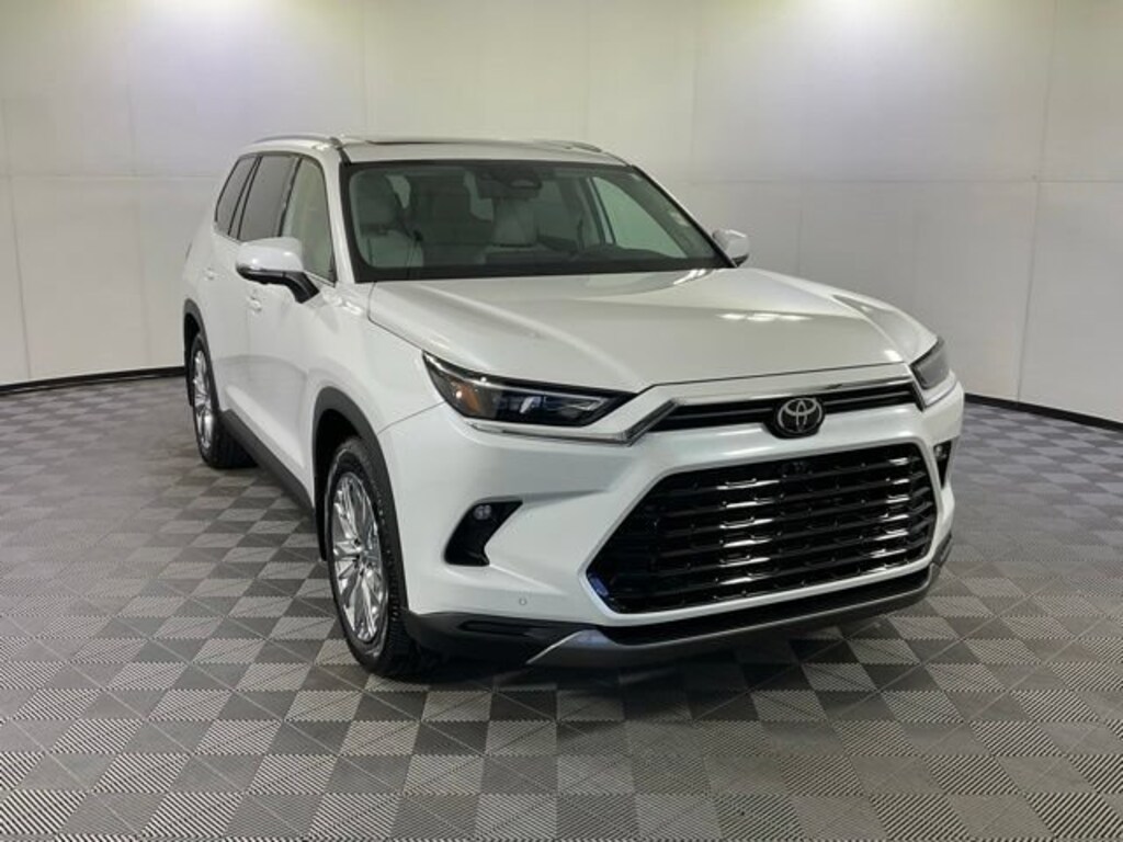 Used 2024 Toyota Grand Highlander XLE