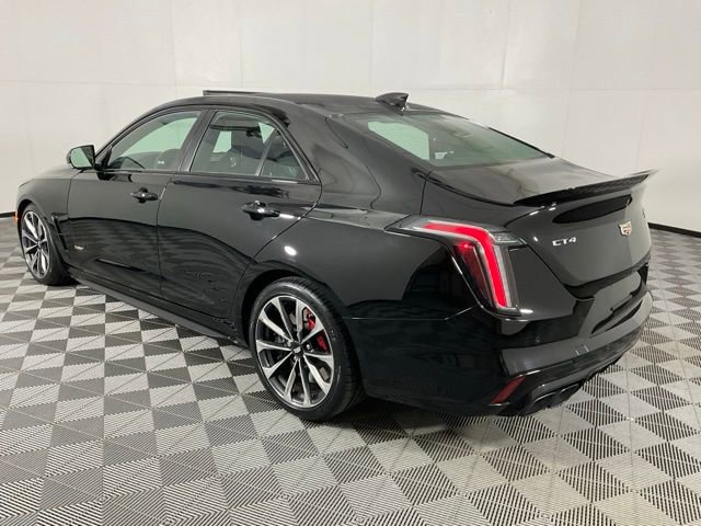 2022 Cadillac CT4 photo 2
