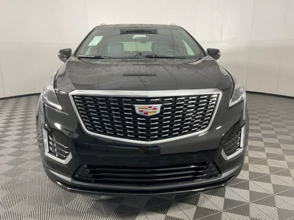 New 2026 CADILLAC XT5 Luxury SUV