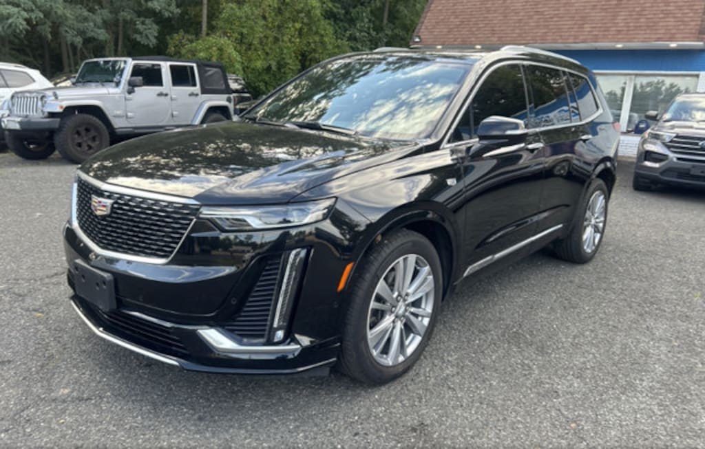 Used 2024 CADILLAC XT6 Premium Luxury SUV