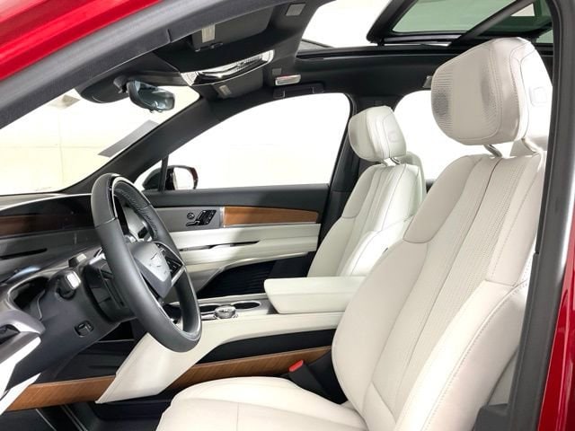 2026 Cadillac VISTIQ Sport - Photo 25