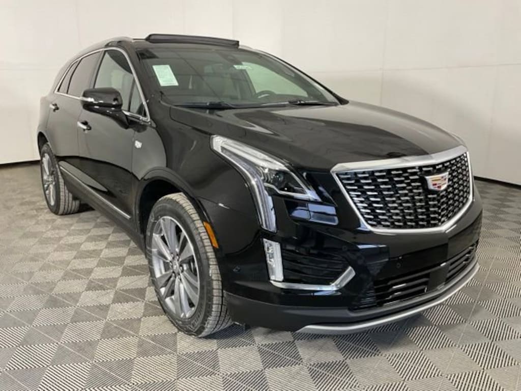 New 2026 CADILLAC XT5 Premium Luxury SUV