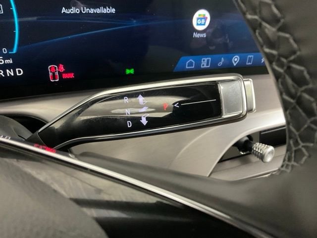 2026 Cadillac VISTIQ Sport - Photo 20