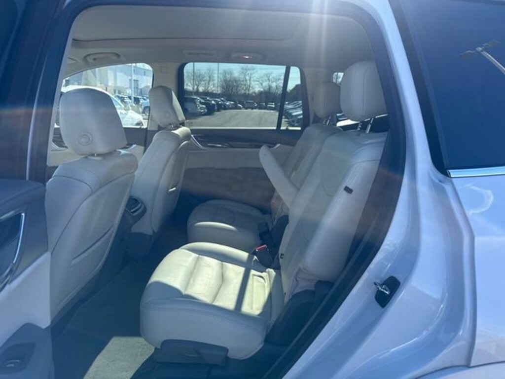 Used 2023 CADILLAC XT6 Premium Luxury SUV