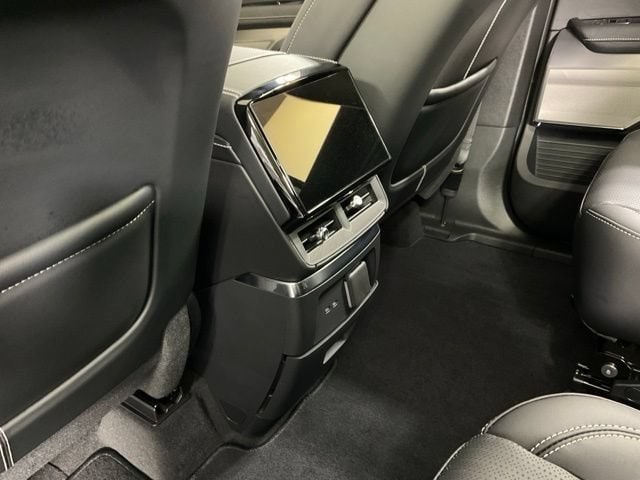 2026 Cadillac VISTIQ Luxury - Photo 15