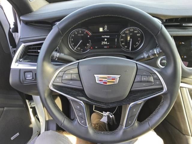 2025 Cadillac XT5 Premium Luxury photo 3