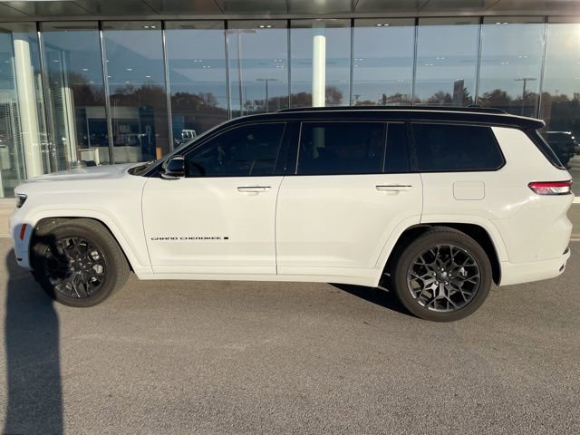 2024 Jeep Grand Cherokee L Summit Reserve photo 2
