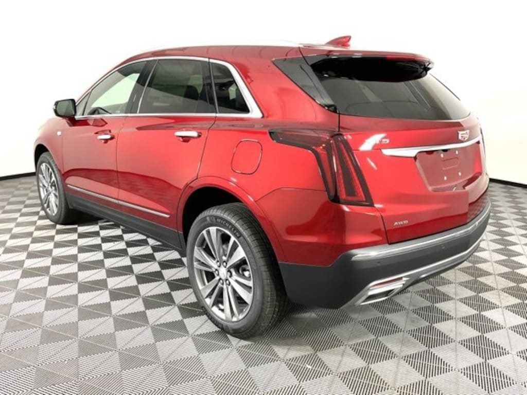 New 2025 CADILLAC XT5 For Sale at TOM KELLEY CADILLAC VIN