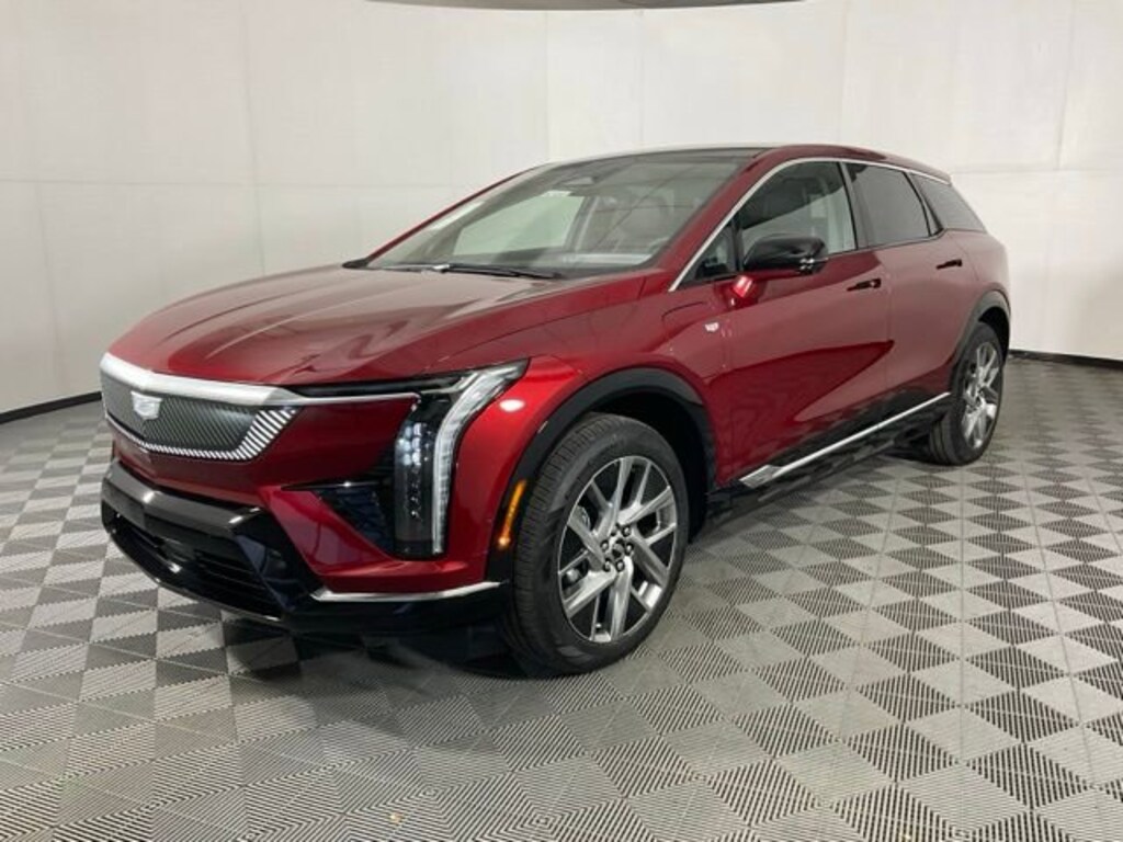 New 2026 CADILLAC OPTIQ Luxury SUV