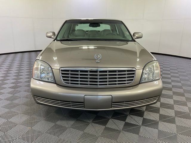 2004 Cadillac DeVille photo 2