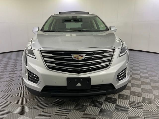 Used 2019 Cadillac XT5 Premium Luxury with VIN 1GYKNFRS6KZ100226 for sale in Fort Wayne, IN