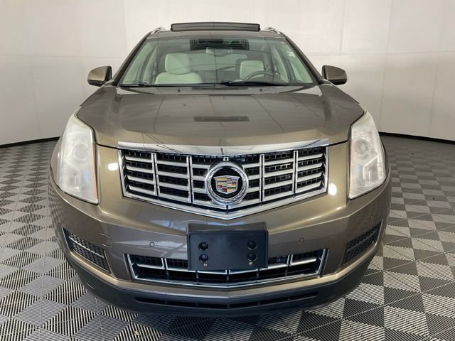 2016 Cadillac SRX Luxury photo 2