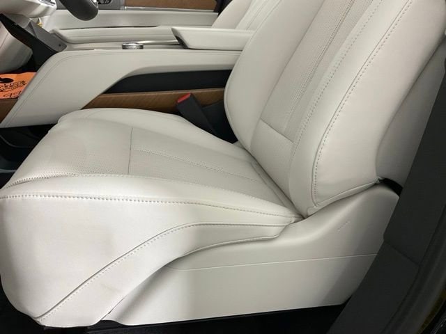 2026 Cadillac VISTIQ Sport - Photo 27