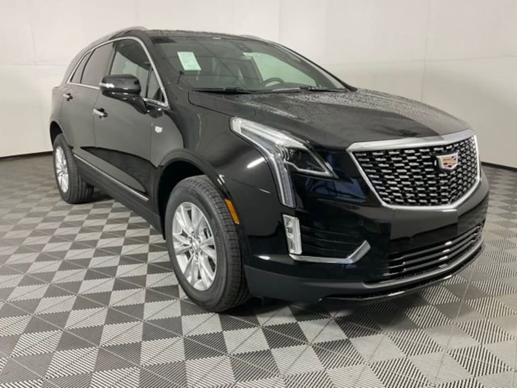New 2026 CADILLAC XT5 Luxury SUV