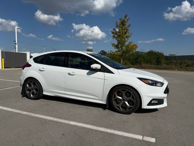 2018 Ford Focus ST photo 3
