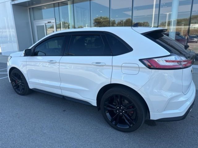 2022 Ford Edge ST photo 3
