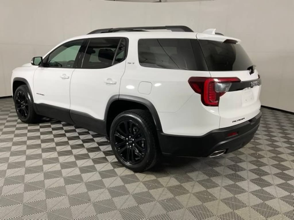 Used 2023 GMC Acadia SLT SUV