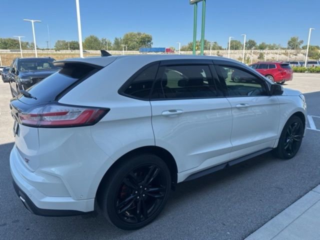 2022 Ford Edge ST photo 4