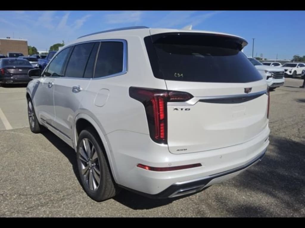 Used 2025 CADILLAC XT6 Premium Luxury SUV