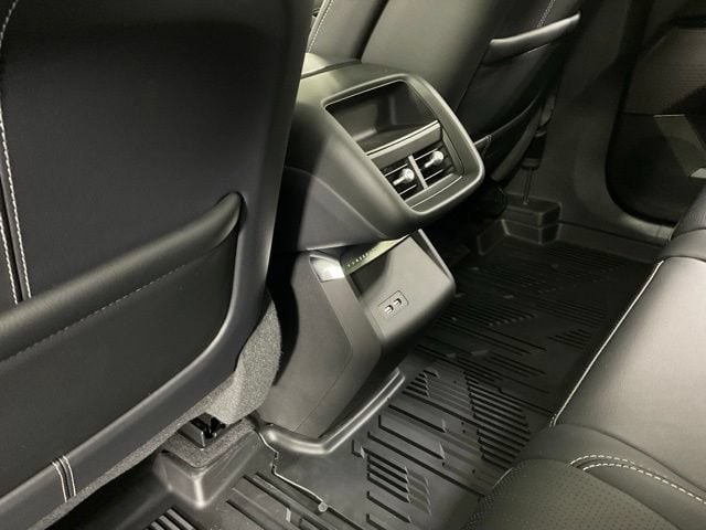 2026 Cadillac LYRIQ Premium Luxury - Photo 15