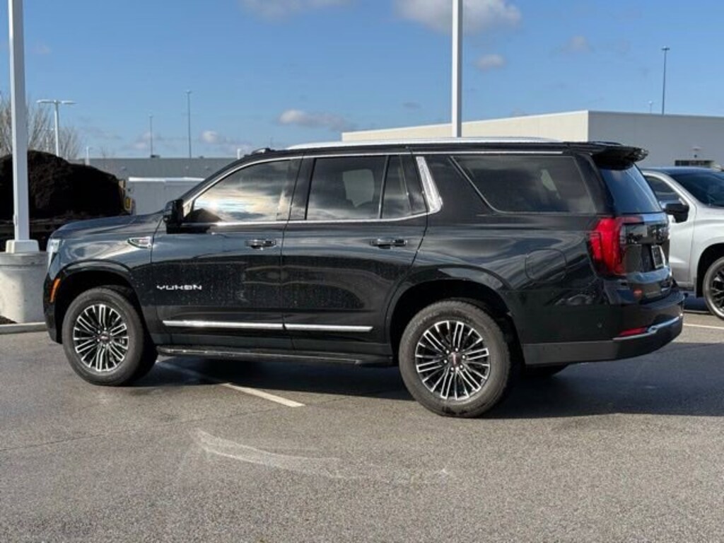 Used 2025 GMC Yukon Elevation SUV