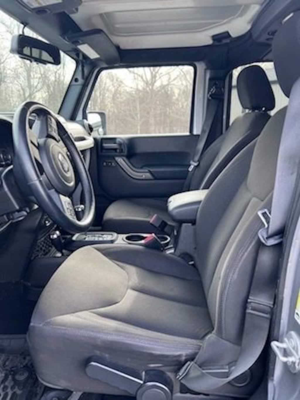 Used 2015 Jeep Wrangler Unlimited Sport