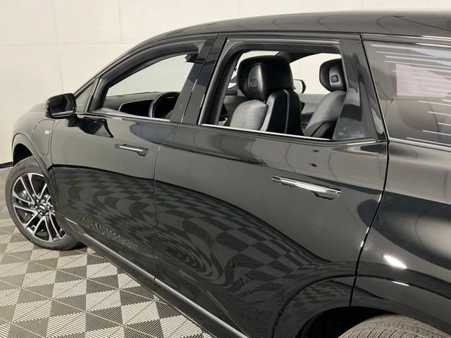 2026 Cadillac OPTIQ Sport - Photo 28